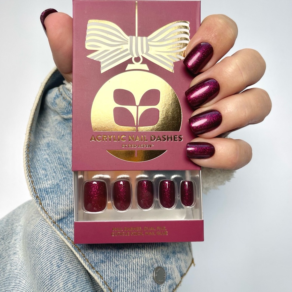 Jolly Judith Glitter Press-On Nails